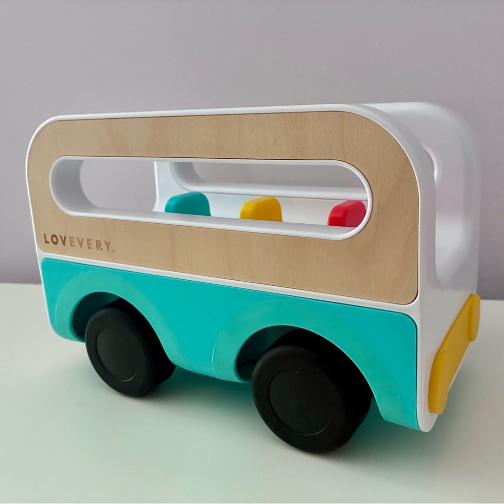Lovevery Wheel Around Town Bus from Realist Play Kit (19-21 months)
